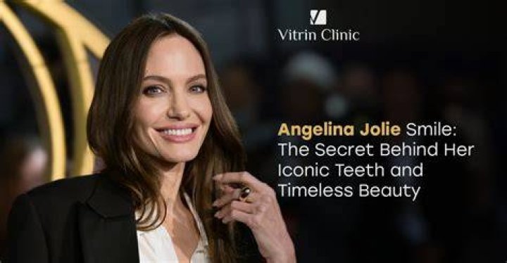 A Guide To Her Iconic Smile