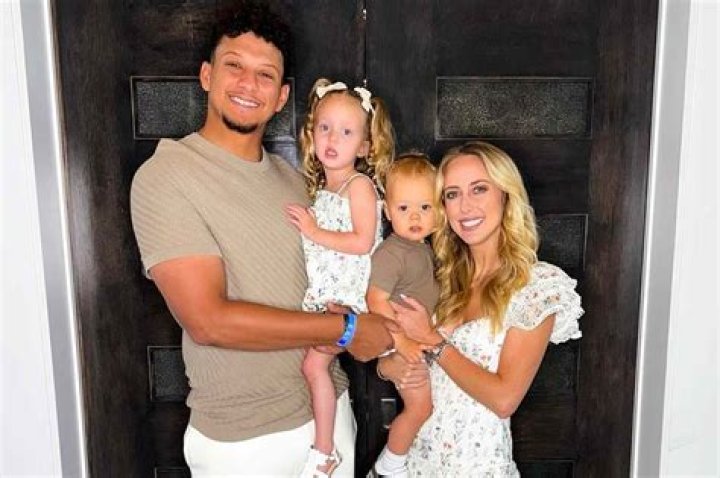 Brittany Mahomes Age: A Deep Dive into the Life of Patrick Mahomes' Wife