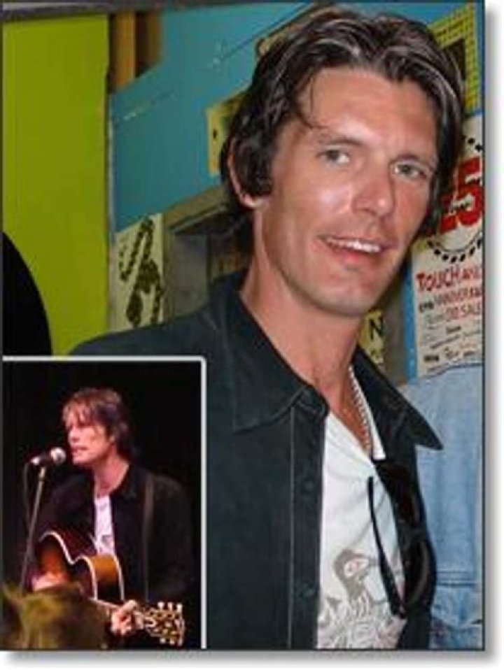 Charlie Sexton (Guitarist) - Age, Birthday, Bio, Facts, Family, Net Worth, Height & More