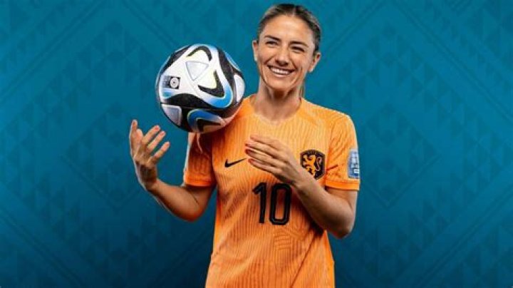 Danielle Van De Donk Husband Meet Dutch