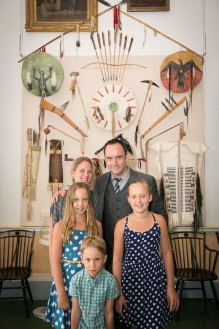 Dave Matthews And His Daughters