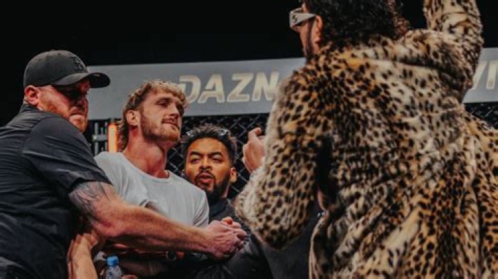 Dillon Danis To Logan Paul: "You Wild For This"