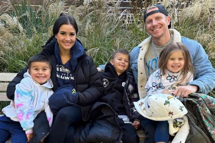 Discovering Sean Lowe's Age: A Look at His Journey