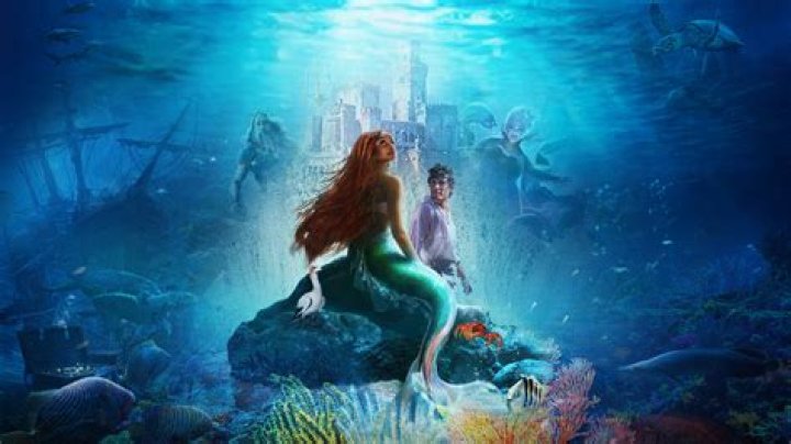 Dive into Stefano Tomadini's Enchanting Little Mermaid Paintings