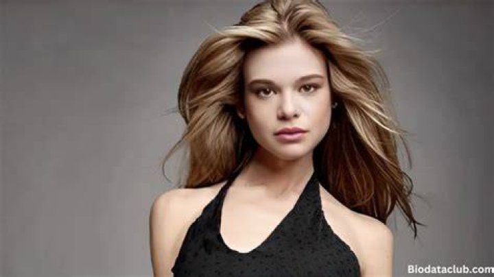 Ellen Muth Age Bio Career Personal Life