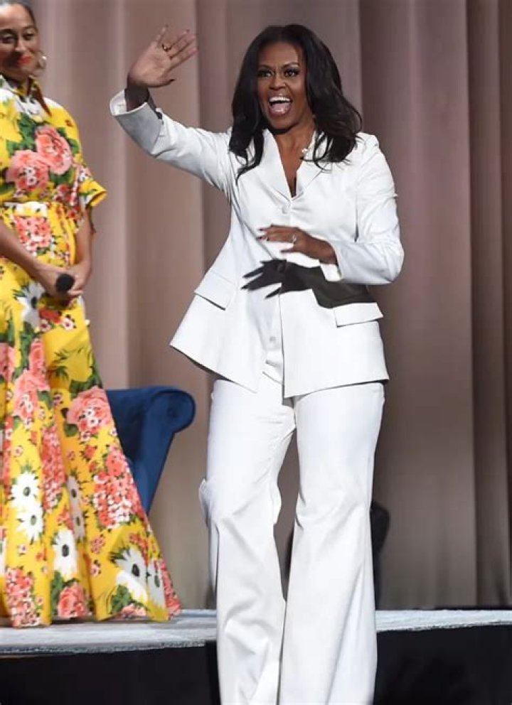 Exploring Michelle Obama's Notable Stature: A Look at Michelle Obama Height