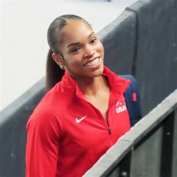Exploring Shilese Jones's Height And Its Impact