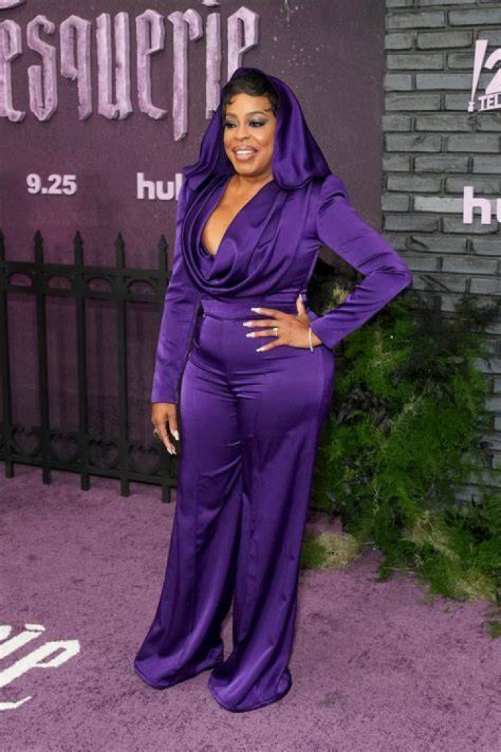 Exploring The Height Enigma Of Niecy Nash