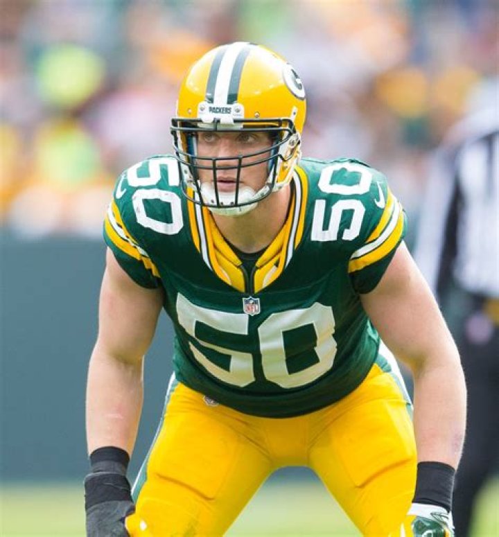 Exploring the Journey of aj hawk: From Gridiron Great to Sports Voice