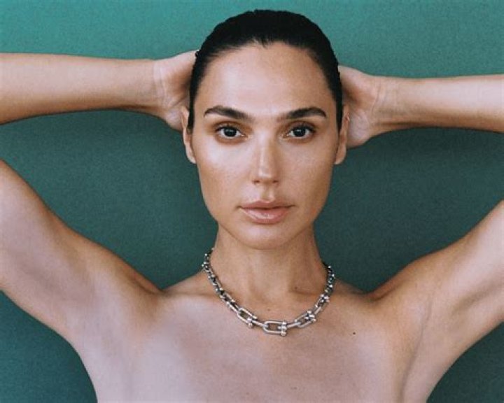 Gal Gadot Nudes: Unpacking Online Searches and Protecting Digital Privacy