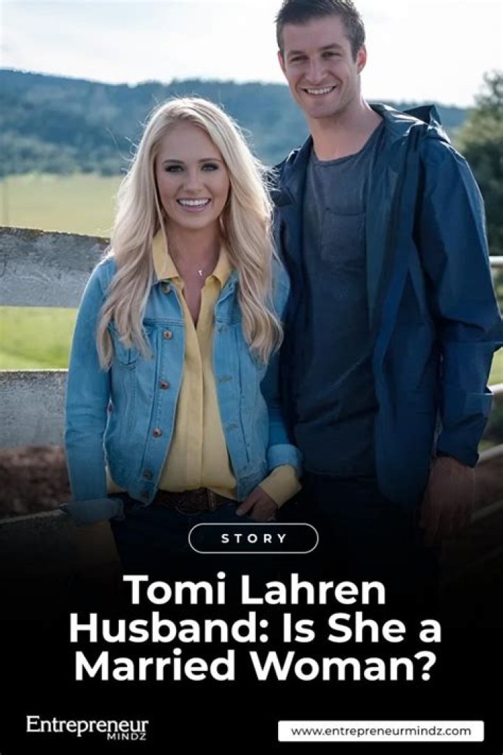 Has Tomi Lahren Been Married Before?