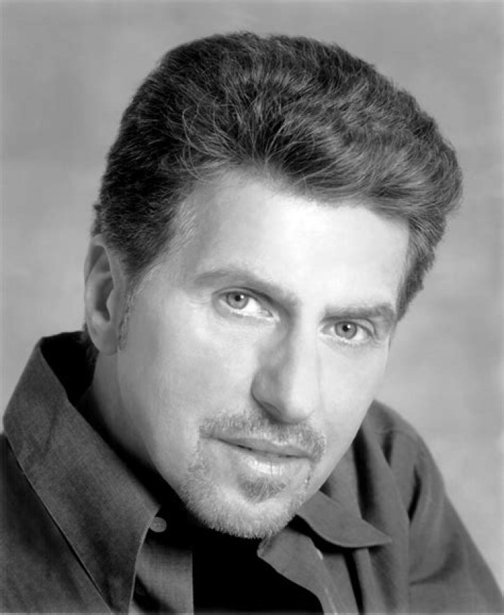 How Old is Johnny Rivers? Uncovering the Age of a Rock and Roll Icon