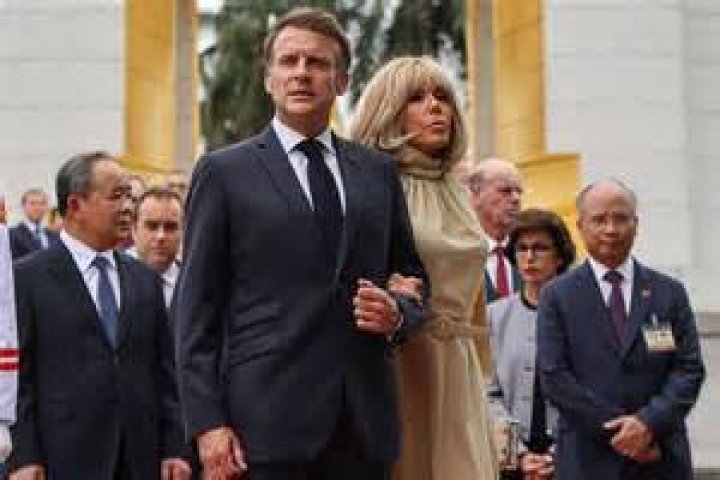 How Old Was Macron When He Dated Brigitte? Unraveling Their Unique Story