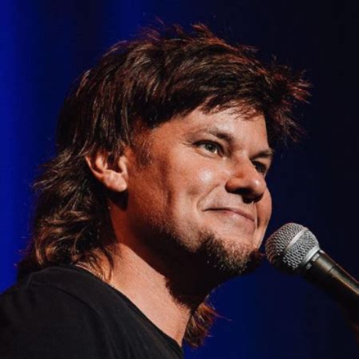 How Rich is Theo Von? Unpacking the Comedian's Wealth