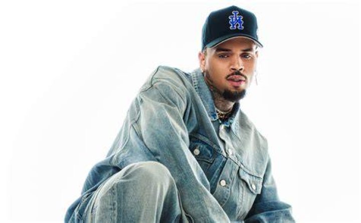 Insights From Chris Brown's Mom's Photo