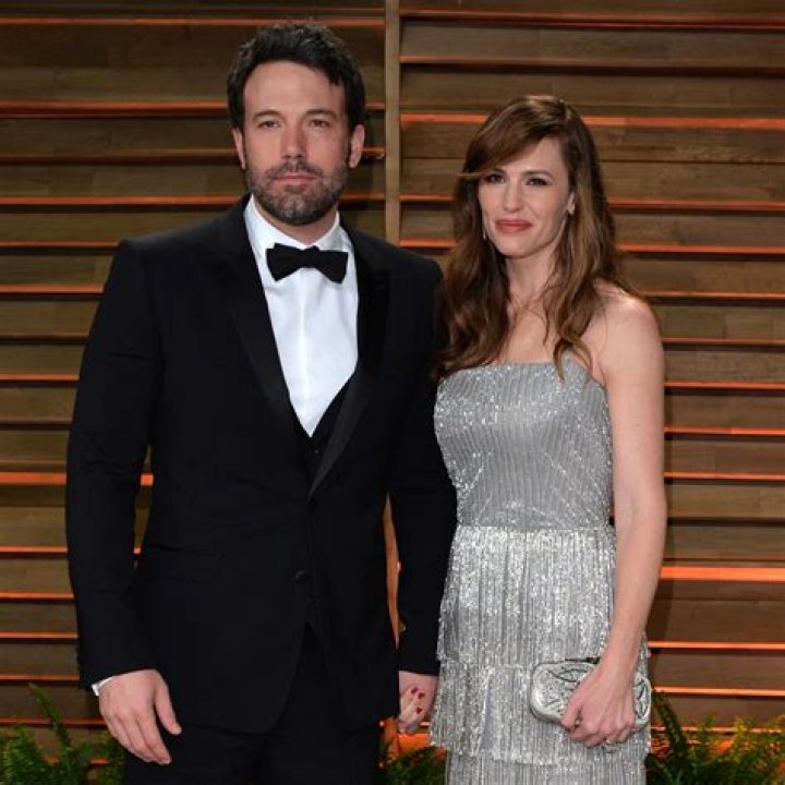 Jennifer Garner and Ben Affleck's Wedding: A Journey Through Their Love Story