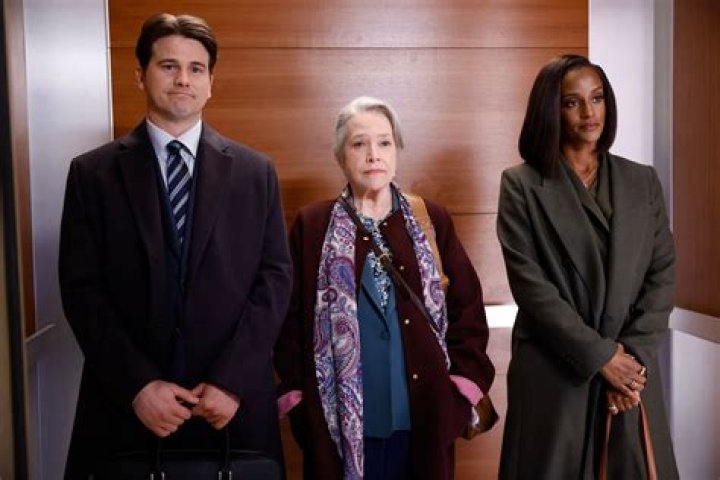Kathy Bates's Sexual Orientation Explored