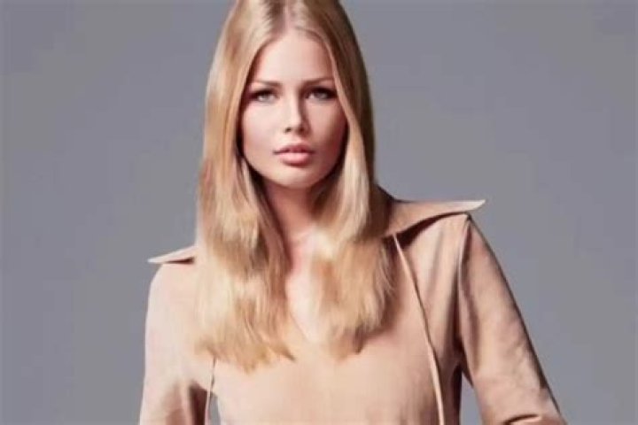 Pamela Bardot: Inspiring Growth and Online Presence Today