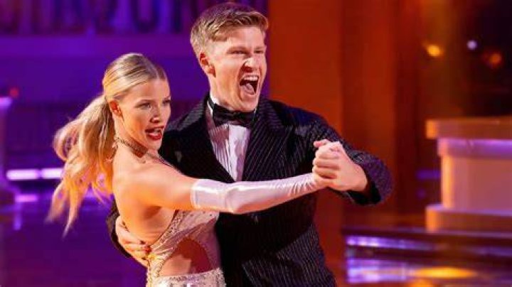"Russell Dancing Ups Man Divorce" Unveiled