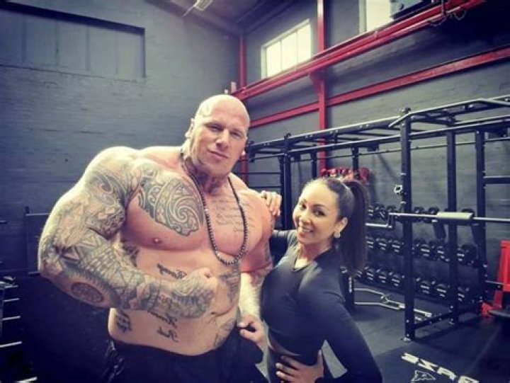Sacha Stacey Age: Uncovering the Details of a Fitness Icon