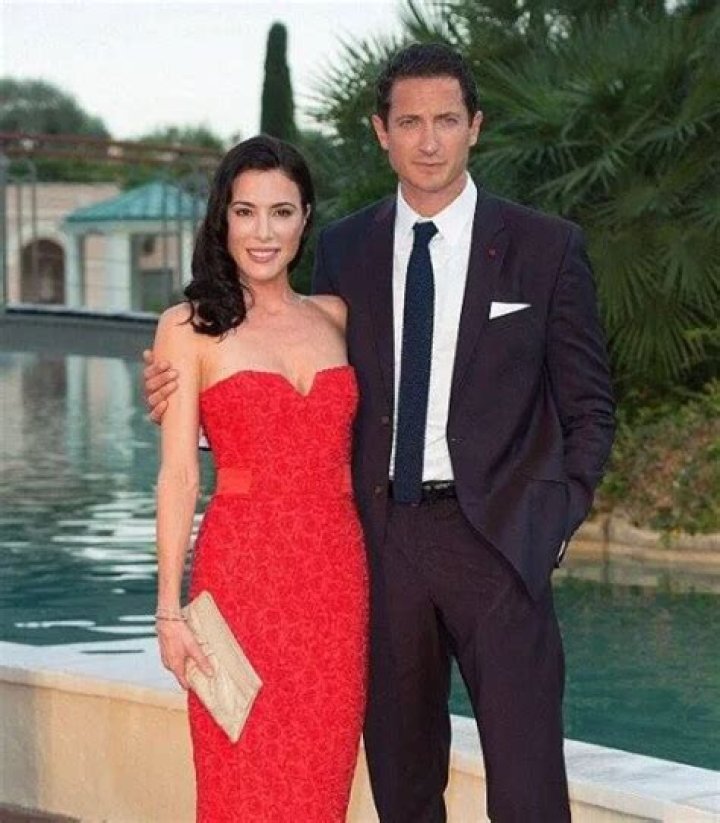 Sasha Roiz's Partner Revealed: Uncovering The Love Story