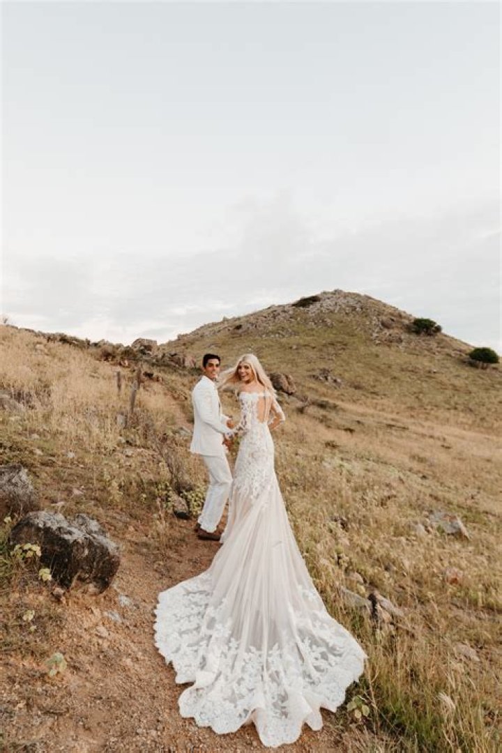 The Enigmatic World Of Devon Windsor's Husband