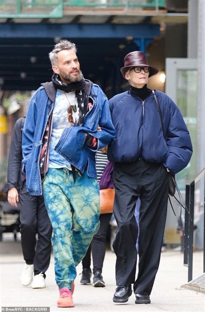 Tilda Swinton Is In Relationship With Sandro