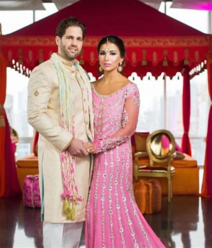 Uncover Hidden Truths About "Meet His Sister Shanna Khan"