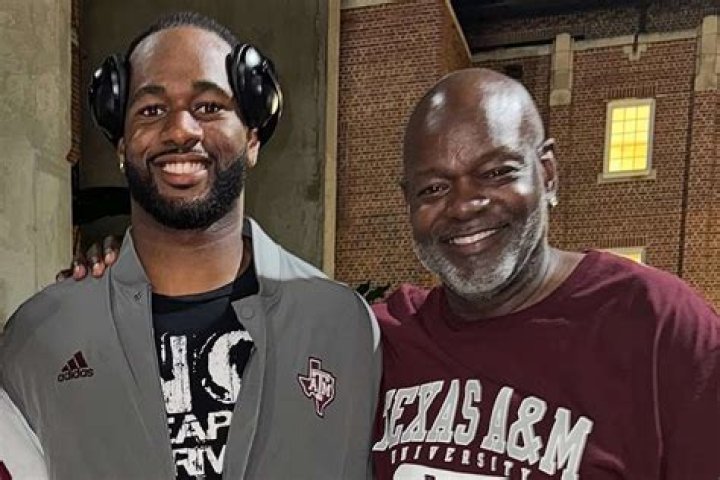 Uncover The Fascinating Story Of Emmitt Smith's Family