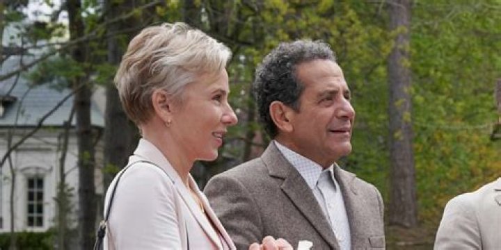 Uncovering The Heartwarming Story: Traylor Howard's Family Journey