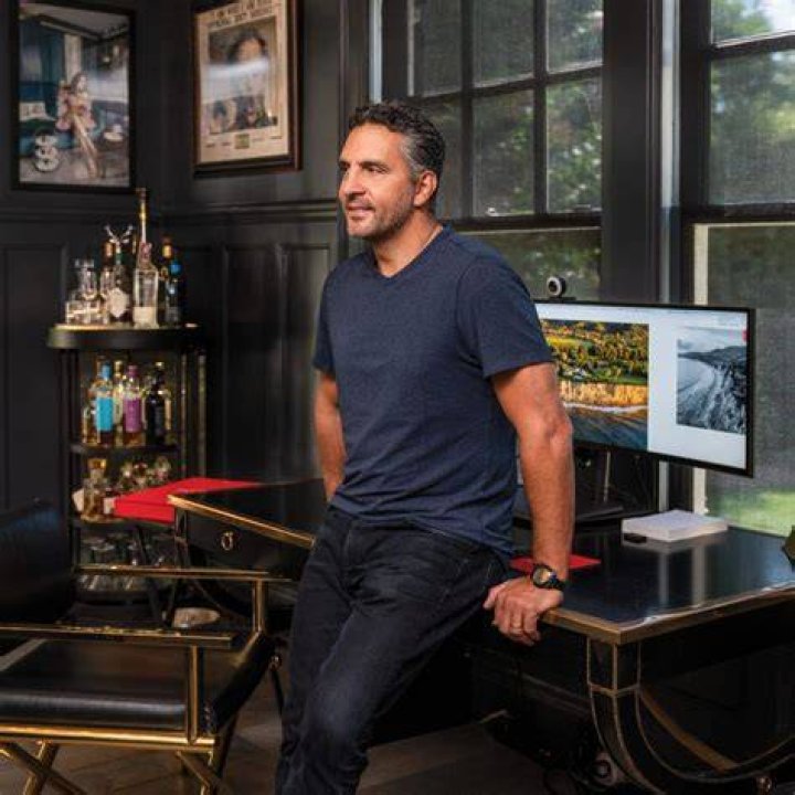 Unlocking The Secrets Of Mauricio Umansky's Net Worth