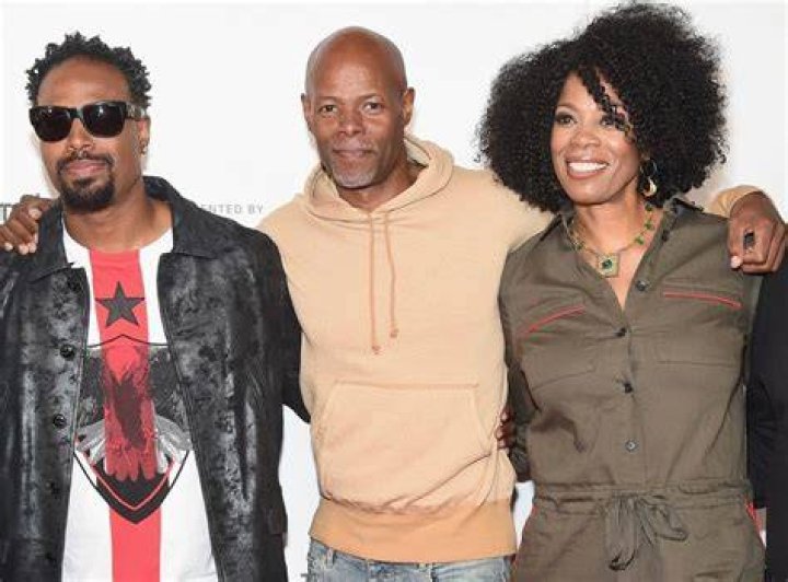 Unraveling The Mystery: Who Is Damon Wayans Current Wife?