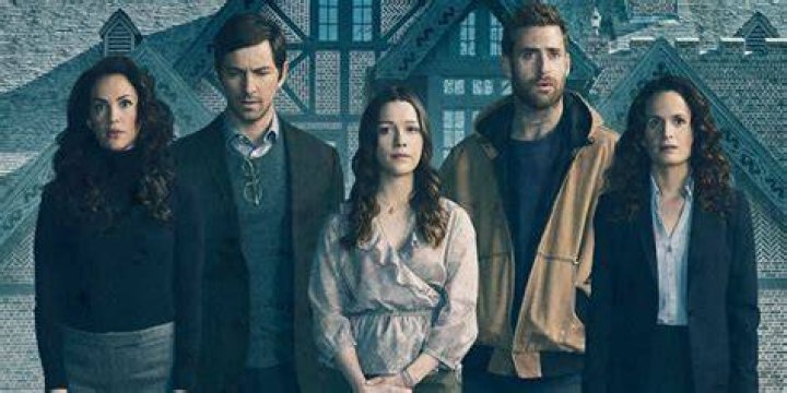 Unraveling The Origins Of Victoria Smith From Netflix's "The Haunting Of Hill House"