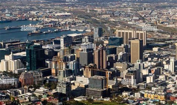 Unveiling Cape Town's Treasures: Discover 23 Must-Visit Attractions