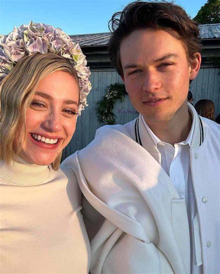 Unveiling Lili Reinhart's Love Life: A 2024 Relationship Revelation