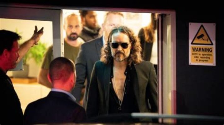Unveiling Russell Brand's Height: Discoveries And Insights