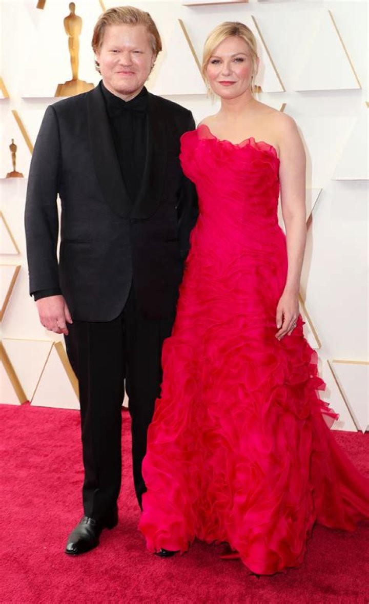Unveiling The Roots Of A Hollywood Luminary: Jesse Plemons' Parents
