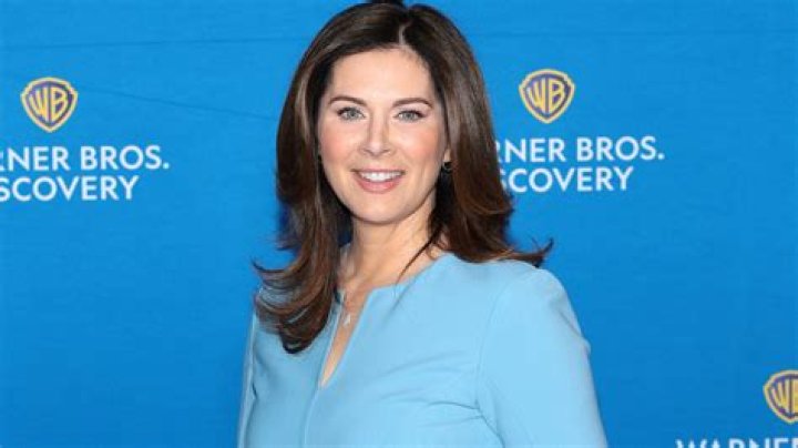 Unveiling The Salary Secrets Of CNN's Star Anchor: Erin Burnett