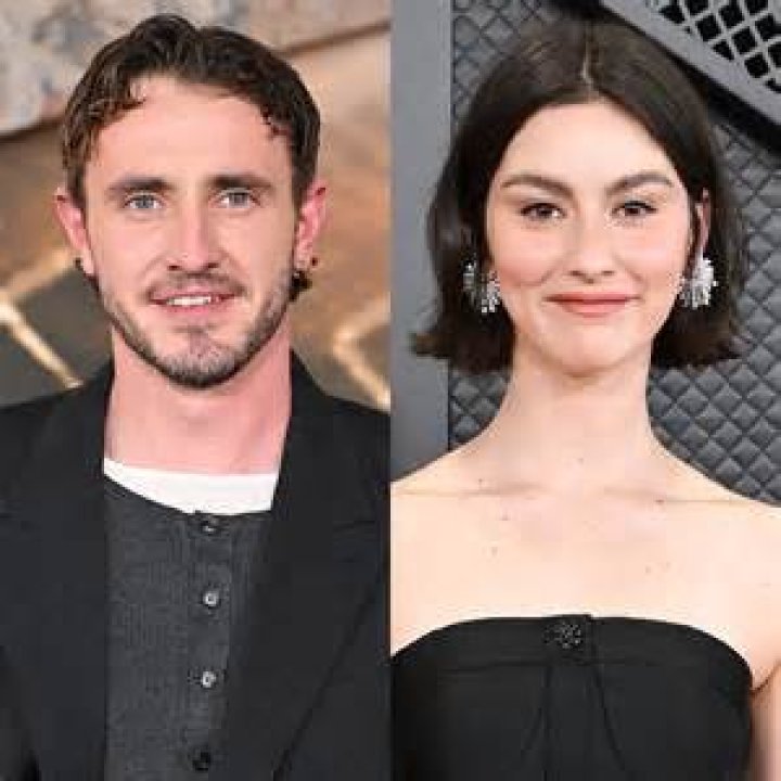 Unveiling the Secrets: Gracie Abrams' Boyfriend Revealed