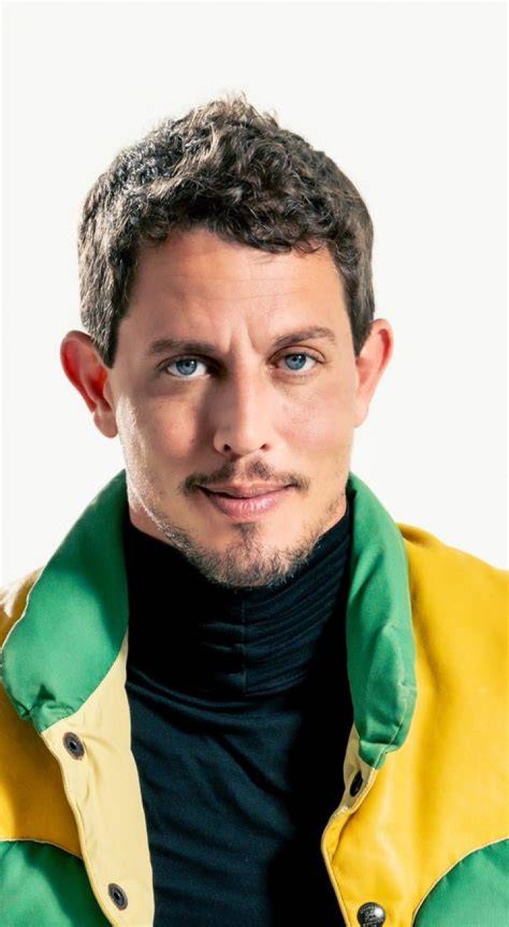 Unveiling The Secrets: Is Tony Hinchcliffe Hitched?