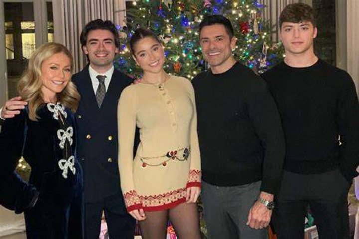 Unveiling The Secrets Of Joaquin Antonio Consuelos' Height