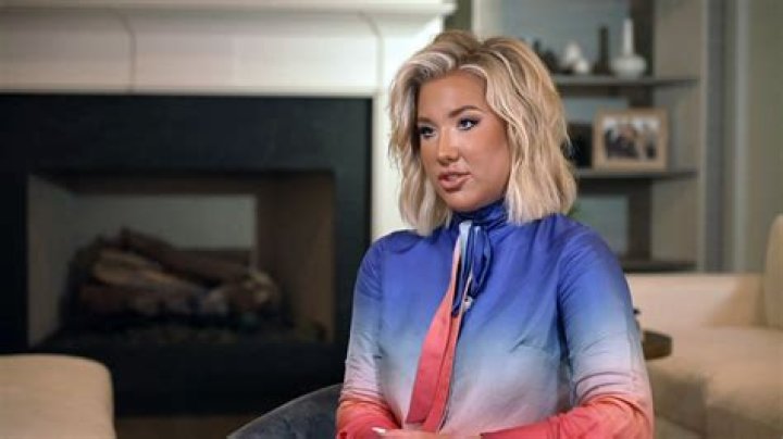What Does Savannah Chrisley Do for Income? Unveiling Her Diverse Ventures