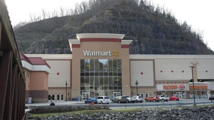 What is Helen Walton's Net Worth? Exploring the Wealth of a Walmart Matriarch