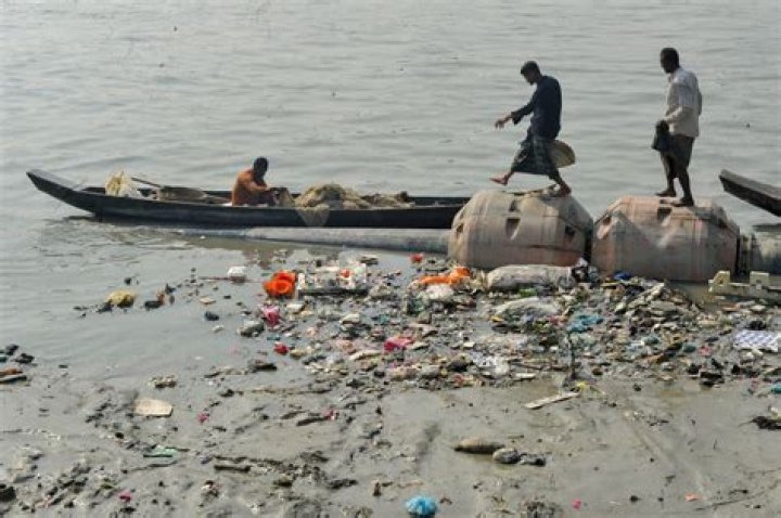 What is the Dirtiest Country in the World? Unveiling Global Pollution Hotspots