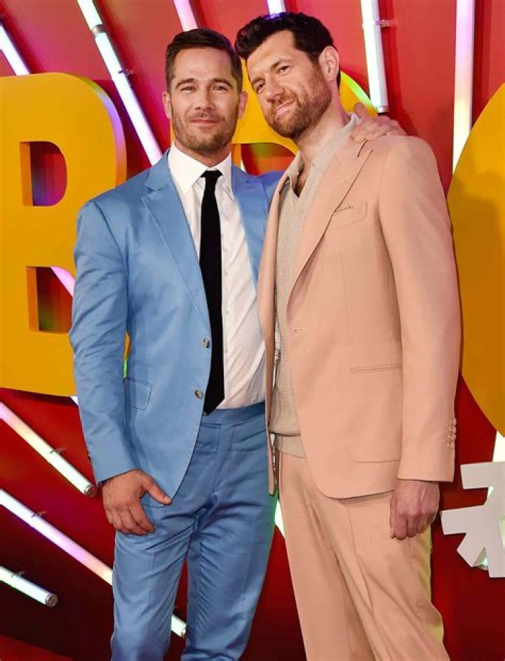 Who's The Lucky Guy? Uncovering The Identity Of Luke Macfarlane's Partner