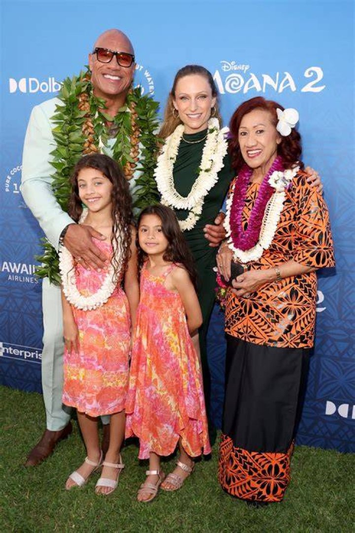 Who Are Puanani Cravalho And Dwayne Cravalho