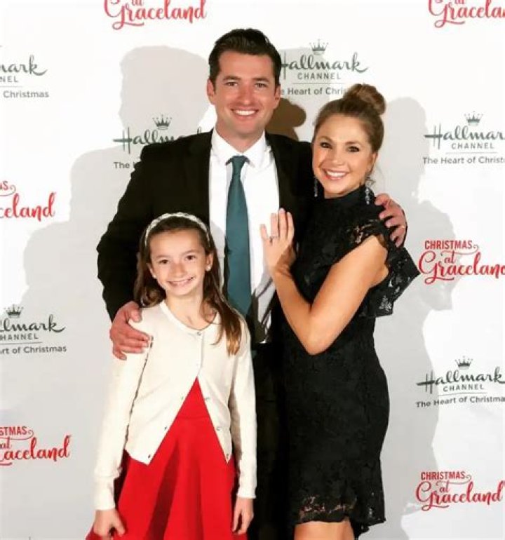 Who is Amanda Moye Brown? A Look at Her Life