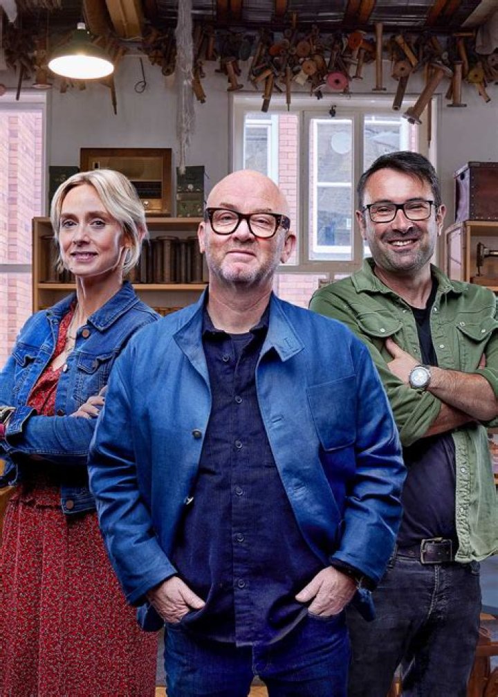 Who is the New Host of Salvage Hunters? Exploring the Show's Presenter