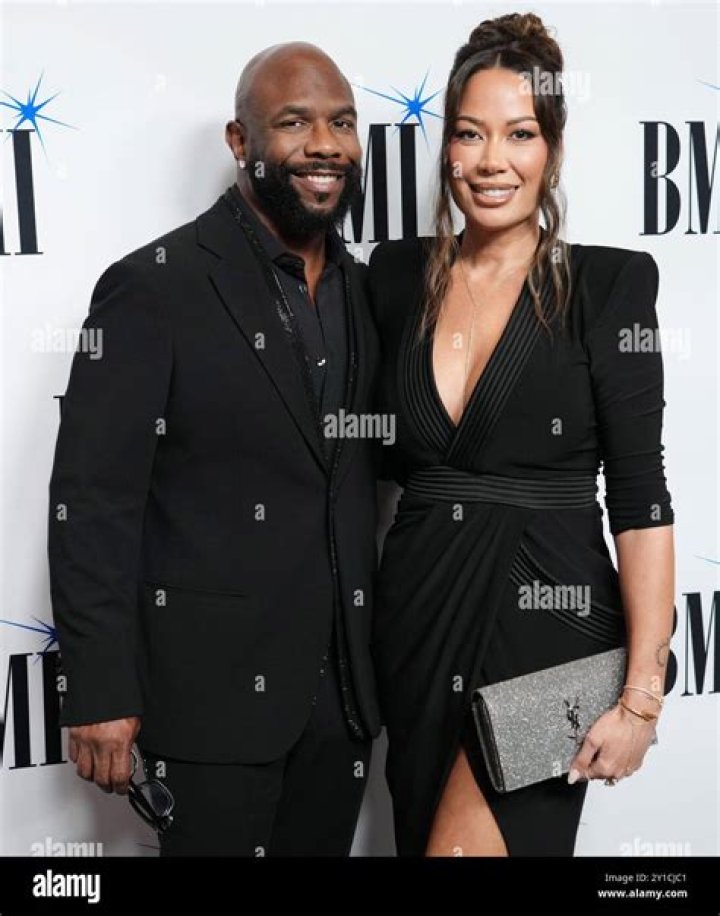Who Is Wanya Morris's Wife Traci Nash?
