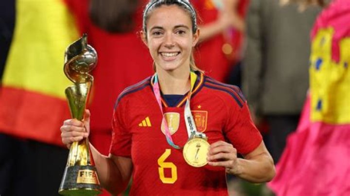 Why is Aitana Bonmati Famous? Unpacking Her Rise to Football Stardom